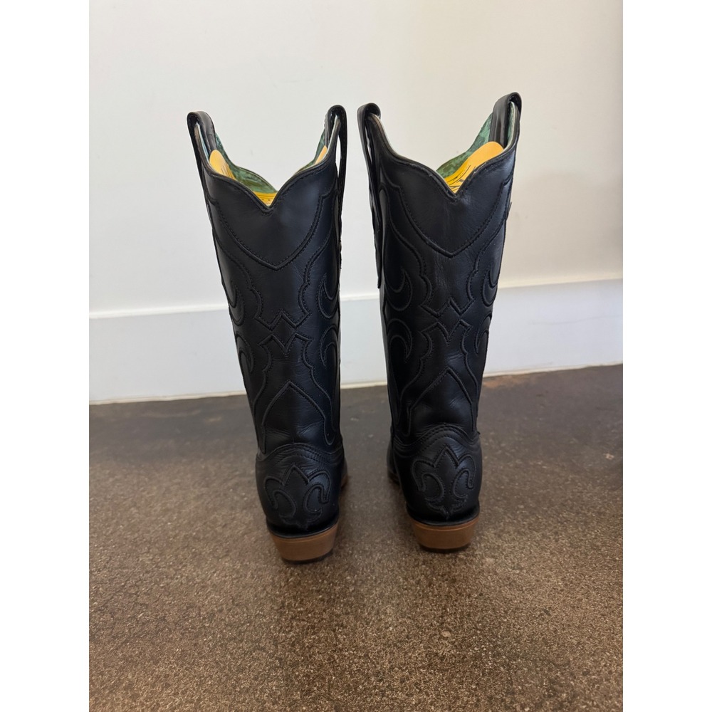 Corral Snip toe black stitching on black leather western boots - Picture 4 of 8